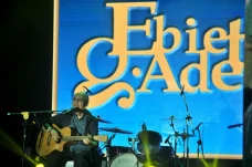 Penampilan Ebiet G Ade...