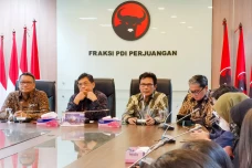 Fraksi PDIP Dukung Pembentukan...