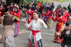 Gelaran Tari Yapong...