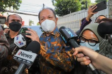 Tiba di PN Jaksel, Komisi...