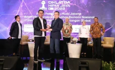 Hary Tanoesoedibjo Berbagi...