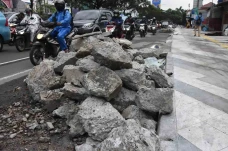 Puing Pembangunan Trotoar...
