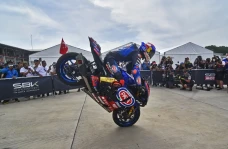 Toprak Menangi Race...