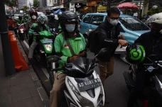 GoTo PHK 1.300 Karyawan