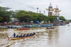 Semarak Lomba Perahu...