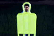 Messi Latihan Terpisah...