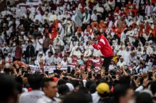 Jokowi Sapa Relawan...