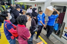 KAI Operasikan 56 Kereta...