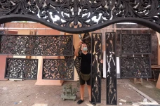 Begini Persiapan Dekorasi...