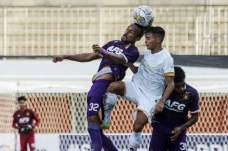 Persik Kediri Kalahkan...