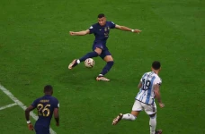 Mbappe Ngamuk, Cetak...