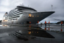 Kapal Pesiar MS Seabourn...