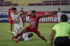 PSS Sleman Sikat Bali...