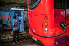 Uji Coba Bus Listrik...