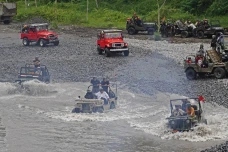 Keseruan Wisata Petualangan...