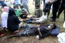 57 Imigran Rohingnya...