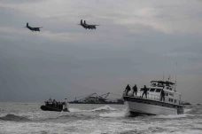 Aksi Prajurit TNI AL...