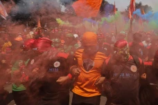 Aksi Unjuk Rasa Partai...