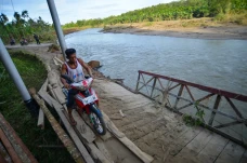 Penyeberangan Darurat...