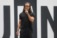 Edgar Davids Sapa Penggemar...