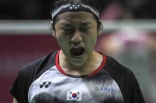 Kalahkan Carolina Marin,...