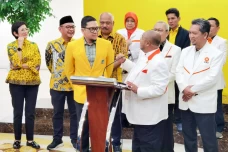 Elit PKS Sambangi Markas...