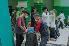Tim Sapu Bersih AGP...