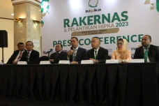Rakernas dan Pengukuhan...