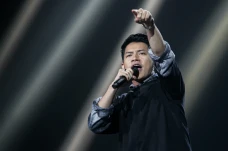 Penampilan Memukau Rony...
