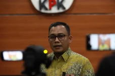 KPK Segera Panggil Ayah...