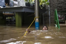 Jakarta Kembali Dikepung...