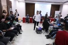 HT Tinjau Donor Darah...