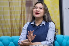 Vicky Shu Comback Lewat...