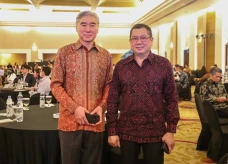 Hary Tanoesoedibjo Hadiri...