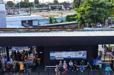 Stasiun Tanah Abang...