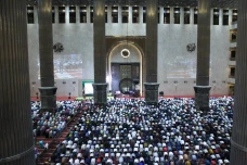 Tarawih Pertama Ramadan...