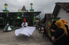 Ngabuburit Sambil Belajar...