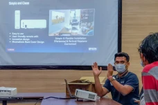 Review Epson CO-FH02,...