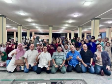 Buka Puasa Bersama,...