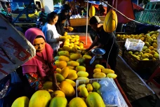 Berkah Ramadan, Pedagang...