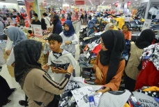 Berburu Baju Lebaran...