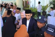 TGB Zainul Majdi Hadiri...