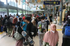 H+6, Stasiun Pasar Senen...