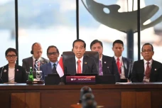 Presiden Jokowi Buka...