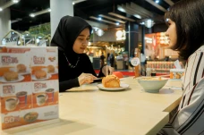 Menjajal Kuliner Heavenly...