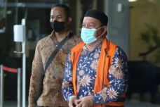 Pemeriksaan Tersangka...
