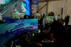 Keseruan Balap Formula...