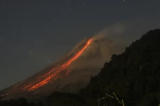 Gunung Merapi Kembali...