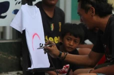 Cinderamata dari Pulau...