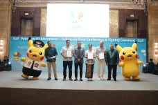 Pertama di Indonesia,...